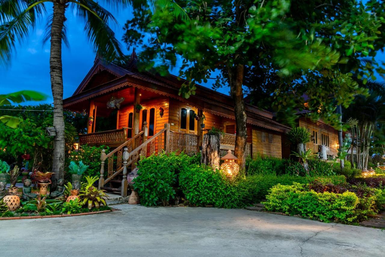 Pn Gold Resort Bangsaen Exterior foto
