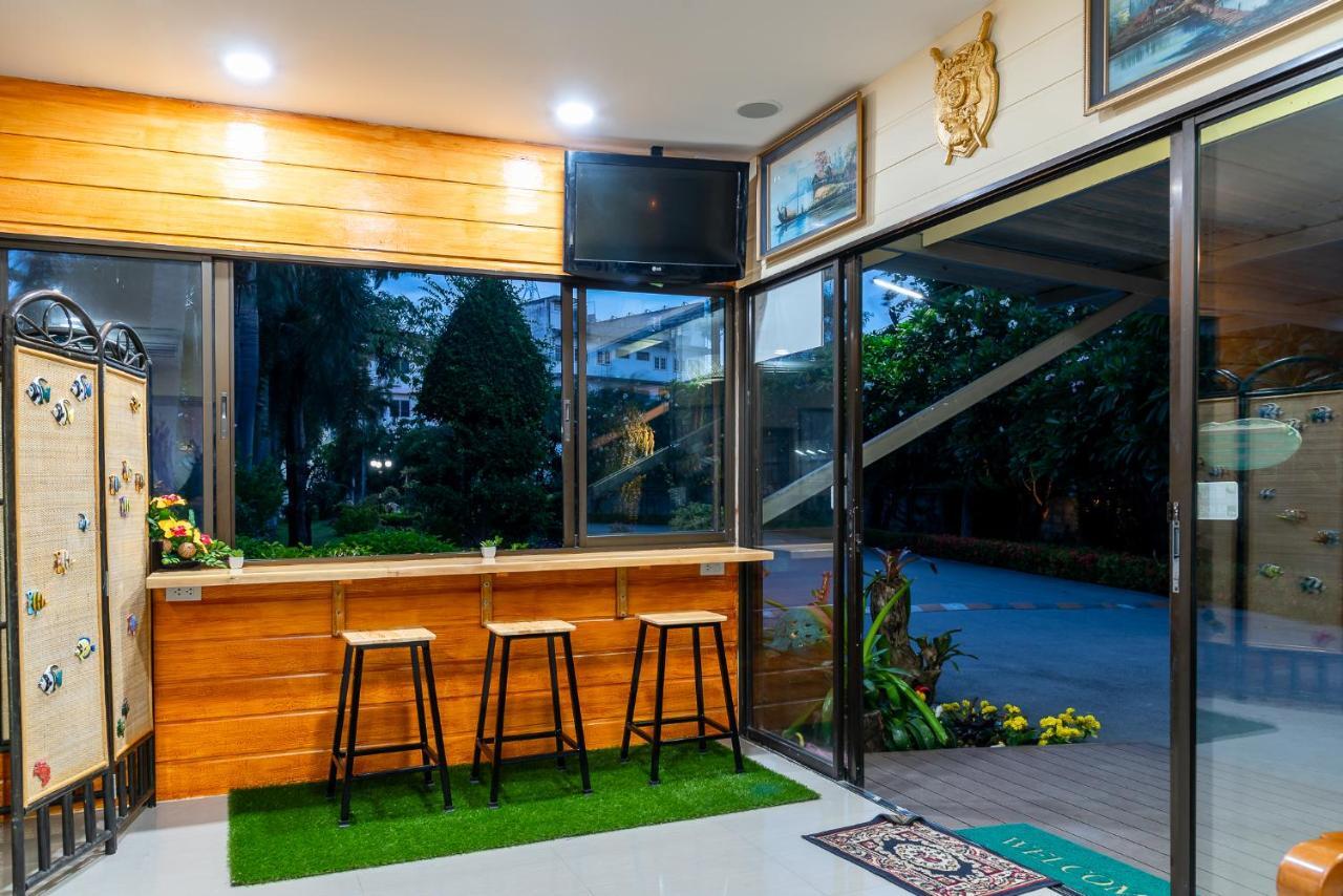 Pn Gold Resort Bangsaen Exterior foto