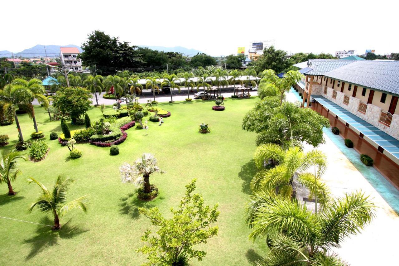 Pn Gold Resort Bangsaen Exterior foto